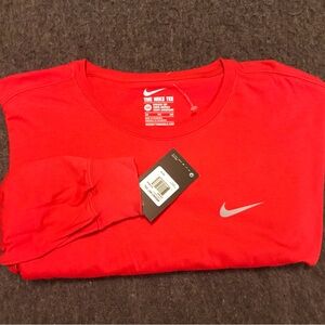 Nike NWT Men’s Long Sleeve T-Shirt 3XL